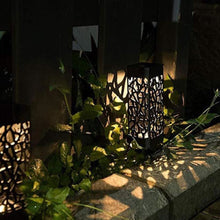 Carregar imagem no visualizador da galeria, Refletor Luminária Holofote Hollow Led com Painel Solar